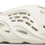 Tênis Adidas Yeezy Foam Runner Ararat