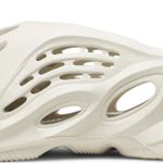 Tênis Adidas Yeezy Foam Runner Ararat