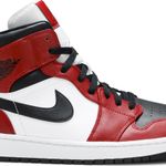 Tênis Air Jordan 1 Mid Chicago Black Toe (2020)