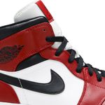 Tênis Air Jordan 1 Mid Chicago Black Toe (2020)