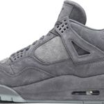 Tênis KAWS x Air Jordan 4 Retro Cool Grey
