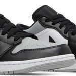 Tênis Air Jordan 1 Low Shadow Toe