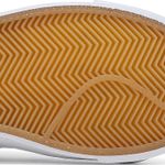 Tênis Nike Blazer Low 77 The World Is Your Playground