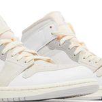 Tênis  Air Jordan 1 Mid SE Inside Out