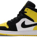 Tênis Air Jordan 1 Mid SE Yellow Toe 