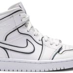 Tênis Air Jordan 1 Mid SE Iridescent Trim