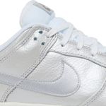 Tênis Nike Dunk Low SE Metallic Silver