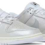 Tênis Nike Dunk Low SE Metallic Silver