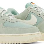 Tênis Nike Air Force 1 '07 LV8 Certified Fresh - Enamel Green