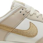 Tênis Nike Dunk Low Gold Swoosh