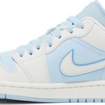 Tênis Air Jordan 1 Low SE Reverse Ice Blue