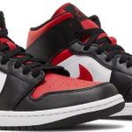 Tênis  Air Jordan 1 Mid Bred Toe