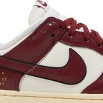 Tênis Nike Dunk Low SE Sisterhood - Team Red