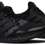 Tênis Adidas Invicto x UltraBoost 1.0 Blackout