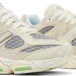Tênis New Balance Bricks & Wood x 9060 Nothing Changed but the Address