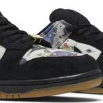 Tênis Nike Supreme x Dunk Low SB Rammellzee