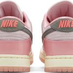 Tênis Nike Dunk Low LX Barbie