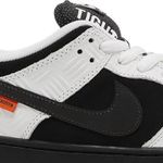 Tênis Nike TIGHTBOOTH x Dunk Low SB