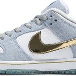 Tênis Nike Sean Cliver x Dunk Low SB Holiday Special