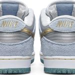 Tênis Nike Sean Cliver x Dunk Low SB Holiday Special