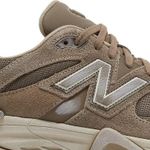 Tênis New Balance 9060 Mushroom