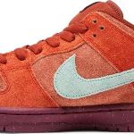 Tênis Nike Dunk Low SB Mystic Red