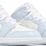 Tênis Air Jordan 1 Mid SE Glitter Swoosh
