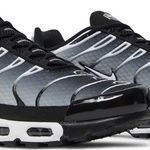 Tênis Nike Air Max Plus TN Black Metallic Silver