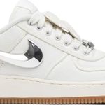 Tênis Nike Travis Scott x Air Force 1 Sail
