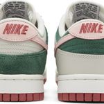 Tênis Nike Dunk Low SE All Petals United