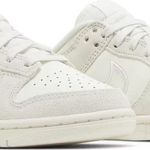 Tênis Nike Dunk Low Iridescent Swoosh