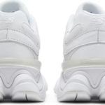 Tênis New Balance 9060 Triple White