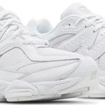 Tênis New Balance 9060 Triple White
