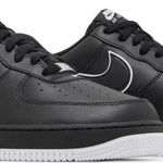 Tênis Nike Air Force 1 '07 Black White Outlined Swoosh
