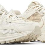 Tênis Nike Air Zoom Vomero 5 Sail Light Orewood Brown