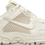 Tênis Nike Air Zoom Vomero 5 Sail Light Orewood Brown
