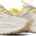 Tênis Nike Air Zoom Vomero 5 Light Bone