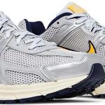 Tênis Nike Air Zoom Vomero 5 Platinum Laser Orange