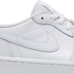 Tênis Air Jordan 1 Low Golf Triple White