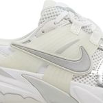 Tênis Nike V2K Run Metallic Silver