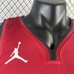 Regata NBA Miami Jordan Heat Statement Edition 22/23 Swingman Jersey Vermelha Jimmy Butler 22