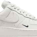 Tênis Nike Air Force 1 Essential Low Sail Black