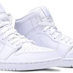 Tênis Air Jordan 1 Mid Triple White 2018