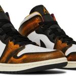 Tênis Air Jordan 1 Mid SE Wear-Away - Taxi