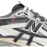 Tênis New Balance 1906A Slate Grey Raincloud Drift Red