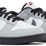 Tênis Nike Dunk Low Glitter Swoosh
