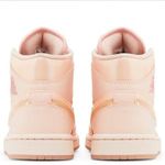 Tênis Air Jordan 1 Mid Patent Valentine's Day