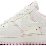 Tênis Nike Air Force 1 Low Valentines Day 2025