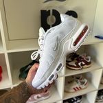Tênis Nike Air Max Plus Triple White (PRONTA ENTREGA)