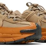 Tênis Nike Air Zoom Vomero Roam Flax